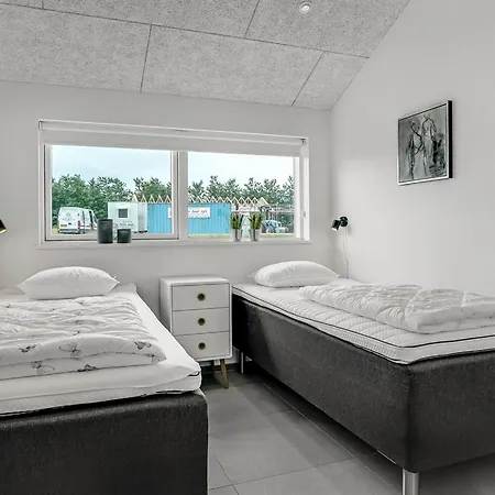 Semesterbostad Fegge - 1-5km From The Sea By Interhome