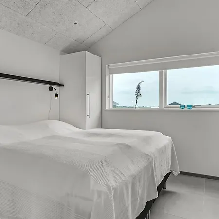 Fegge - 1-5km From The Sea By Interhome *